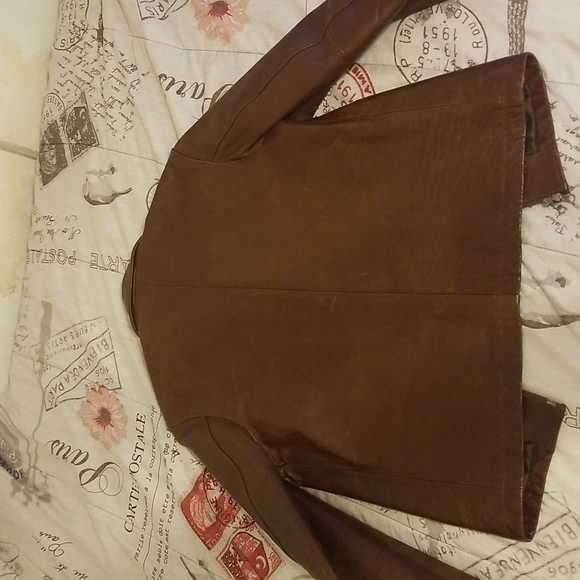 Leather jacket - Picture 5 of 12